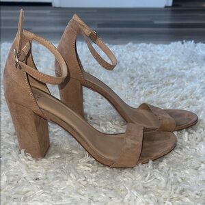 Elegant Tan Women's Heels